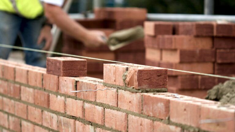 Кладка стен