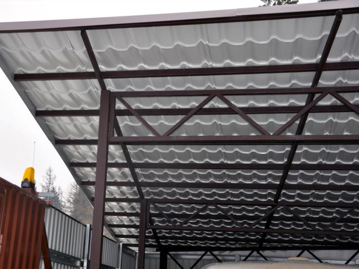 Односкатный навес из металлочерепицы